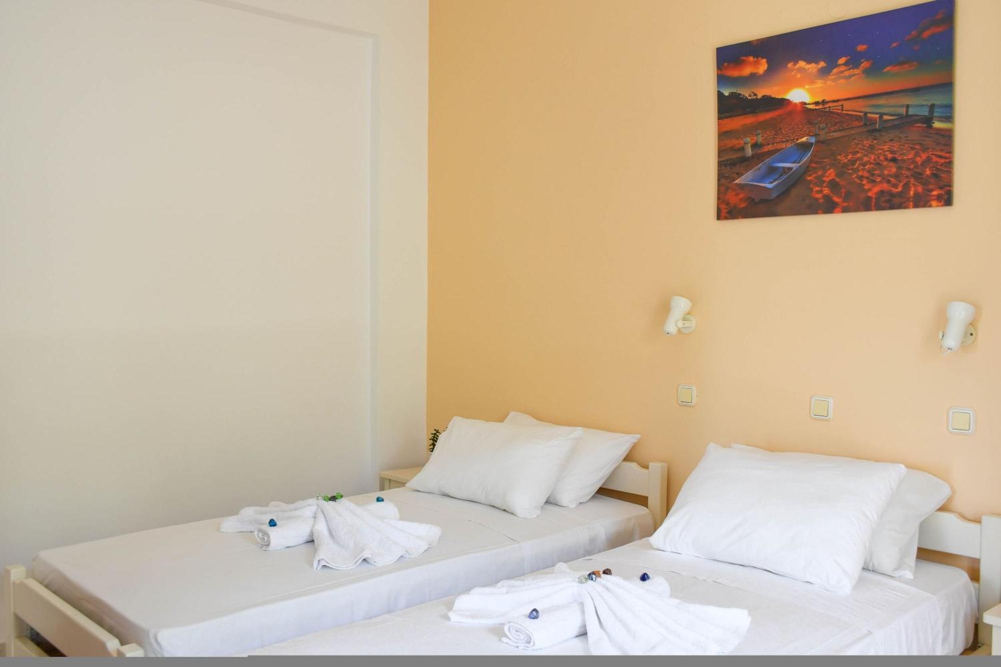 Litinas Apartments With Pool Agia Marina  Bagian luar foto