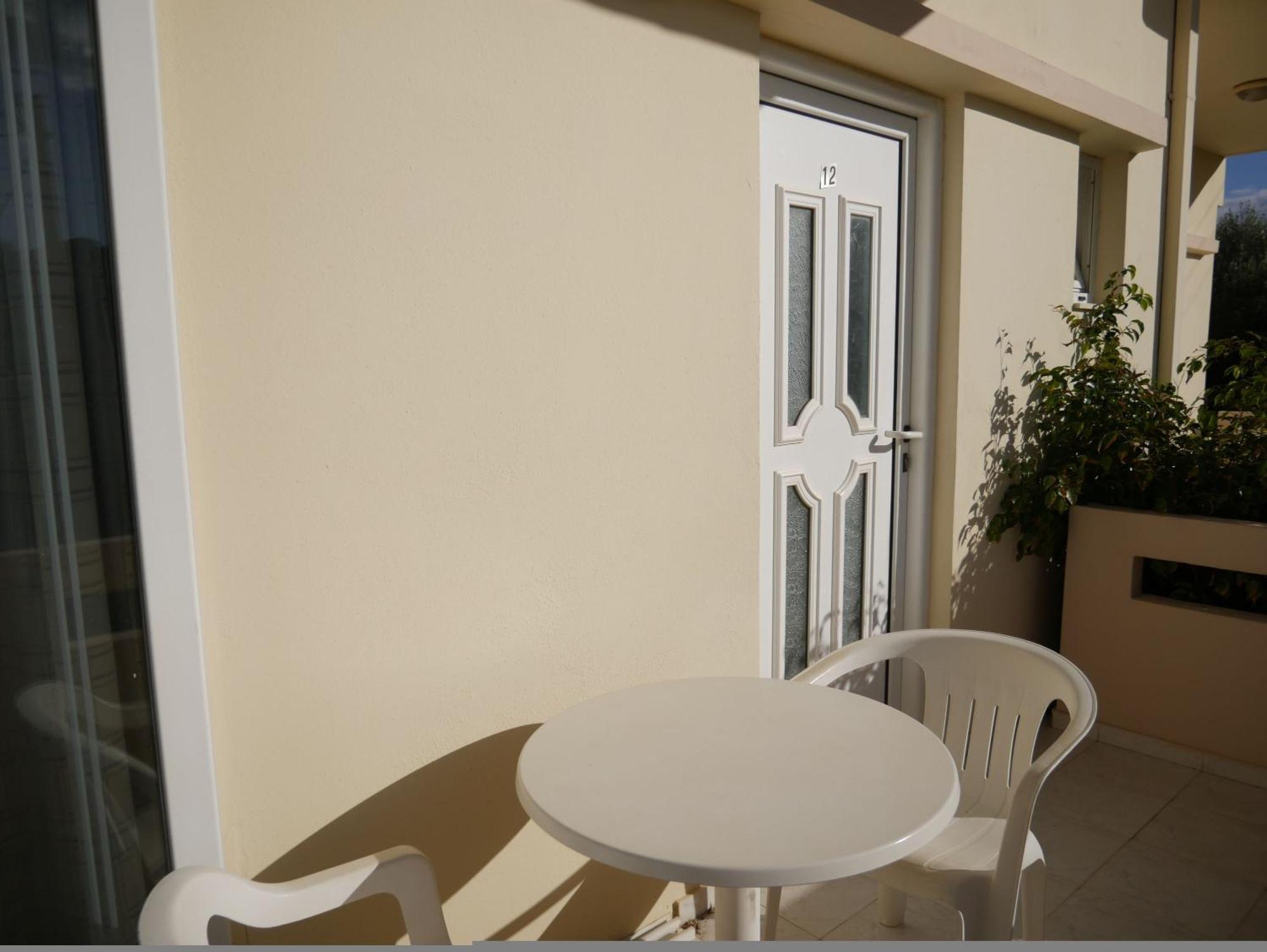Litinas Apartments With Pool Agia Marina  Bagian luar foto