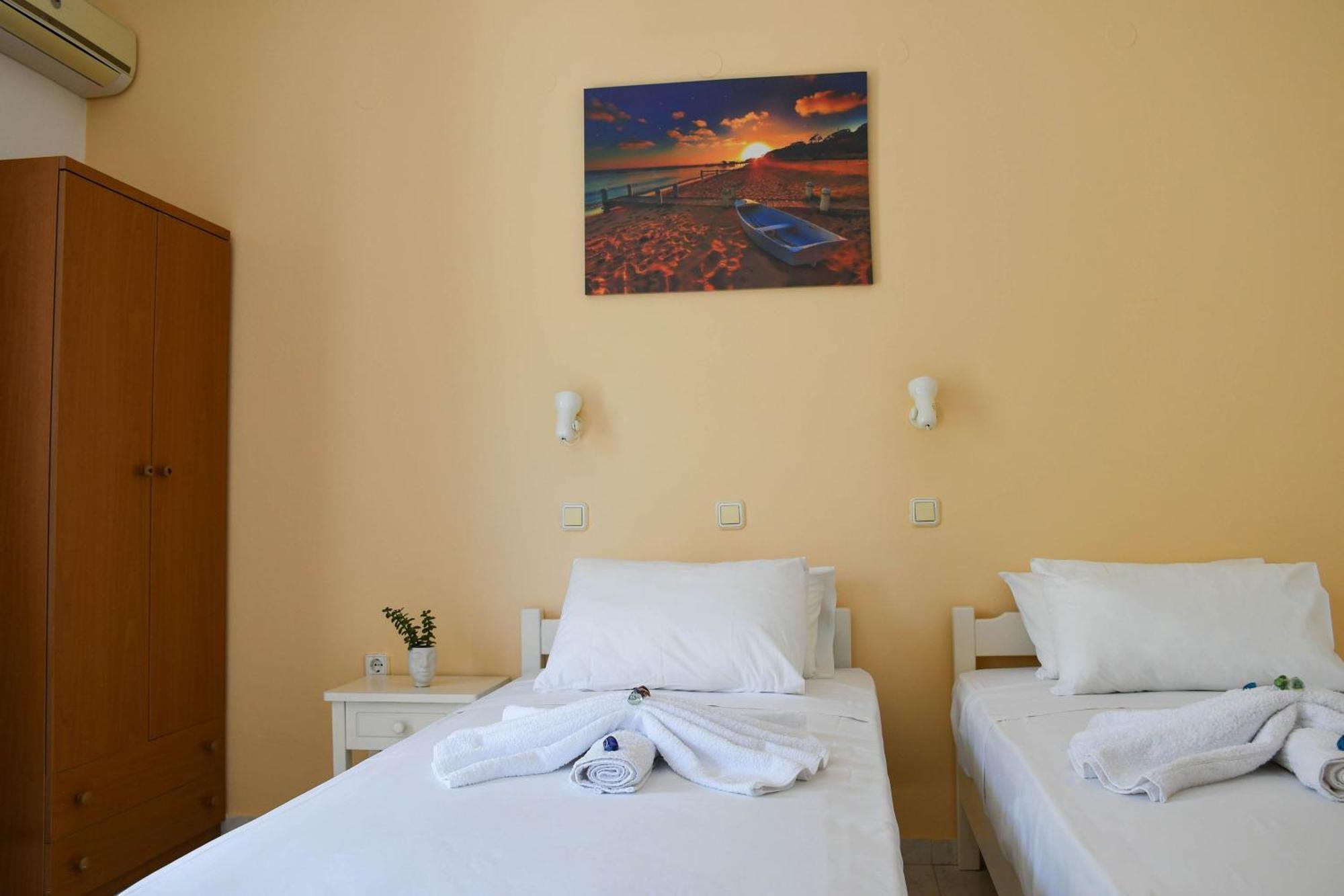 Litinas Apartments With Pool Agia Marina  Bagian luar foto