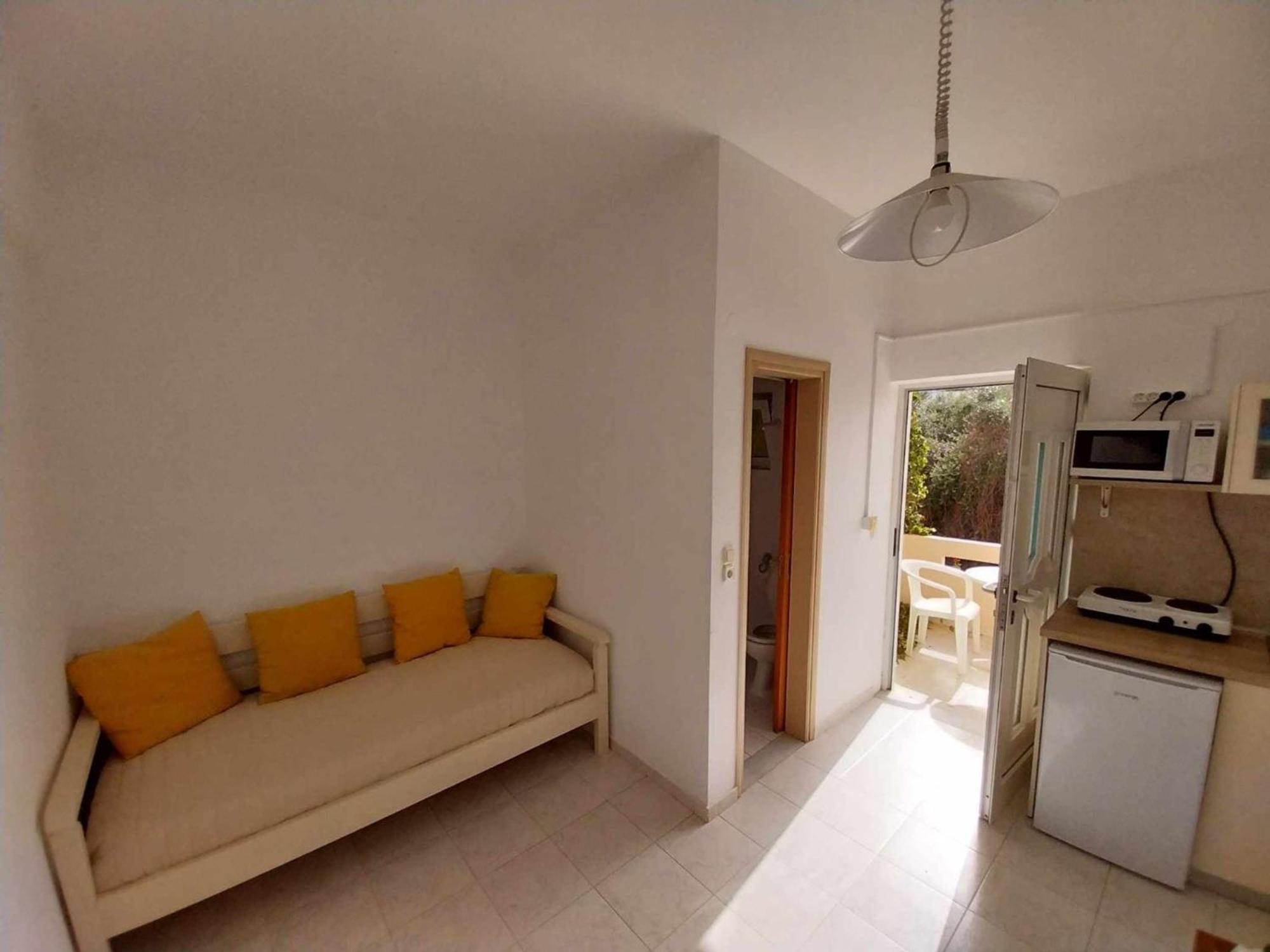Litinas Apartments With Pool Agia Marina  Bagian luar foto
