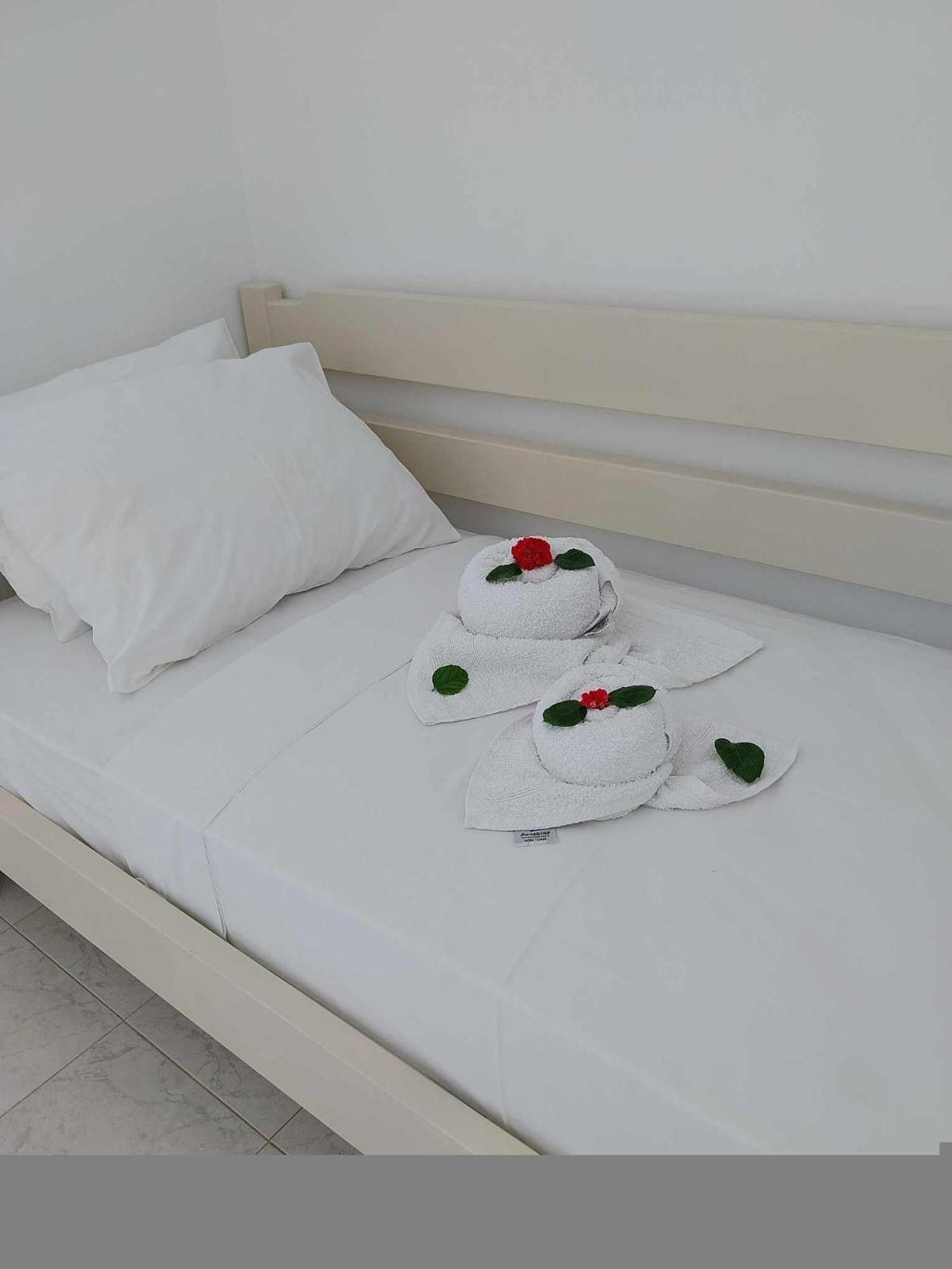 Litinas Apartments With Pool Agia Marina  Bagian luar foto