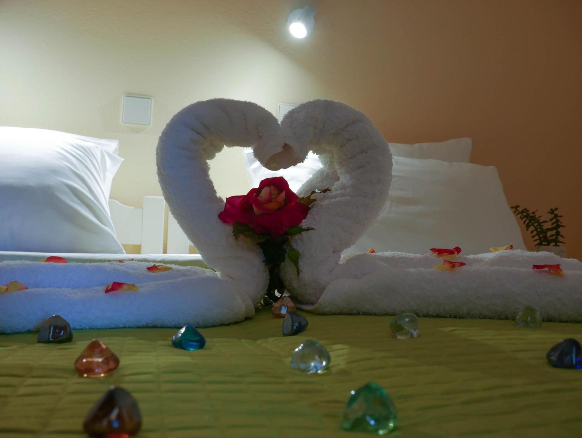 Litinas Apartments With Pool Agia Marina  Bagian luar foto