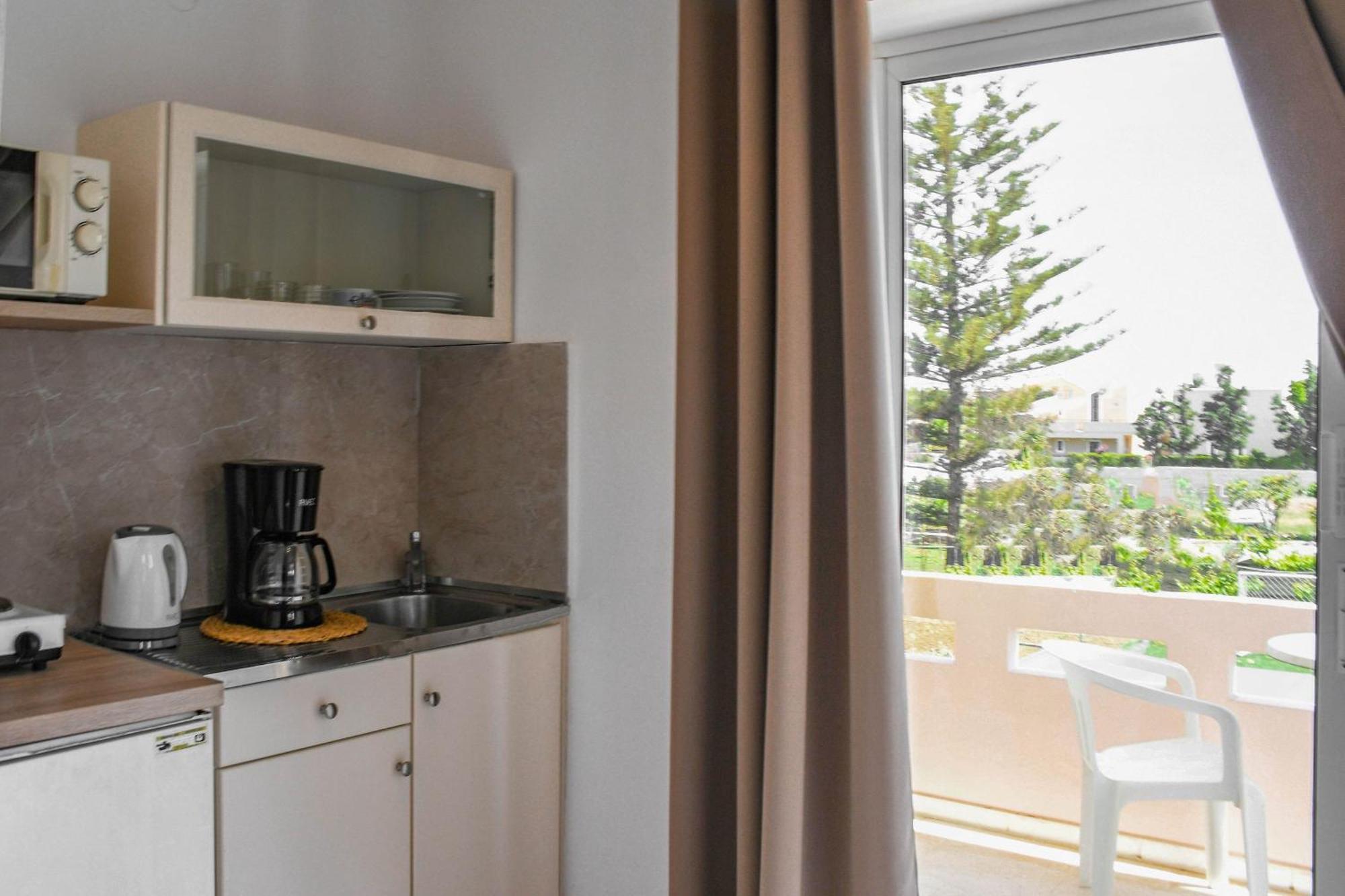 Litinas Apartments With Pool Agia Marina  Bagian luar foto