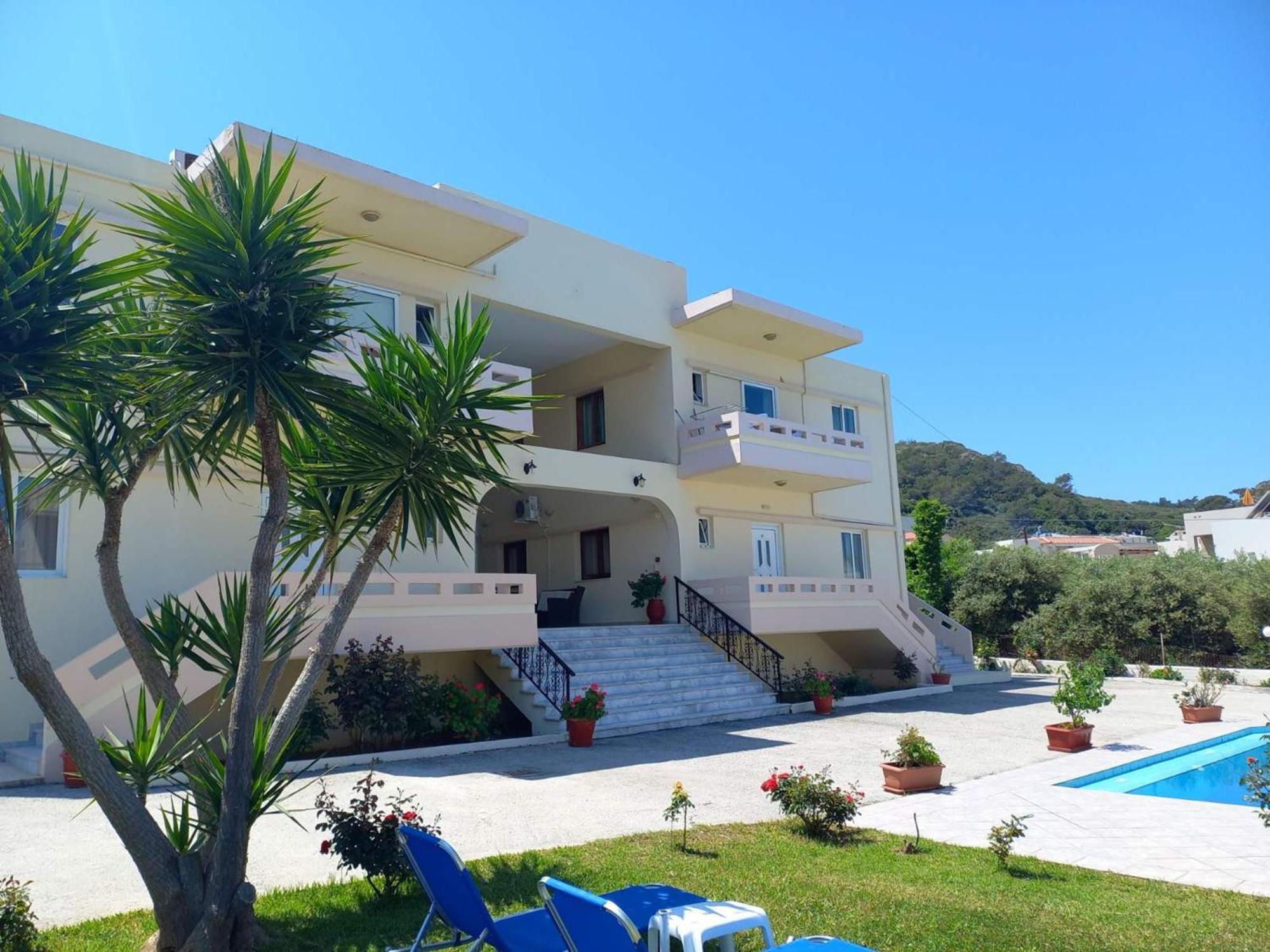 Litinas Apartments With Pool Agia Marina  Bagian luar foto